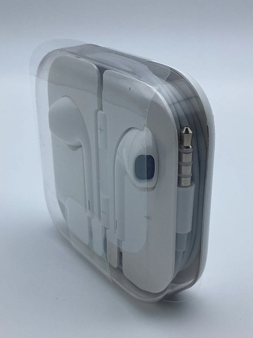 Apple White Wired Earbuds with 3.5mm Plug Android/IOS